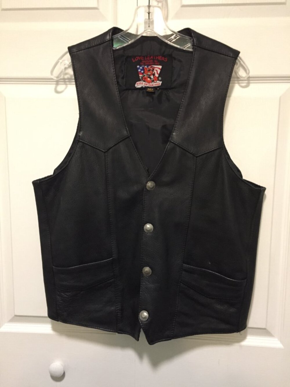 Men’s Black Pebbled Leather Motorcycle Vest Size 42T  Buffalo Nickel Snaps Tall
